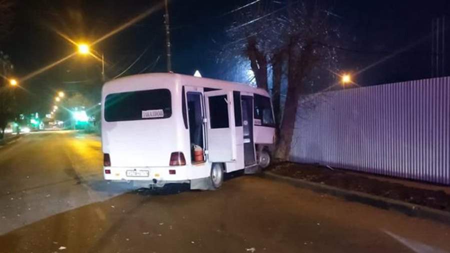 Десять человек пострадали в ДТП с автобусом в Славянске-на-Кубани ...